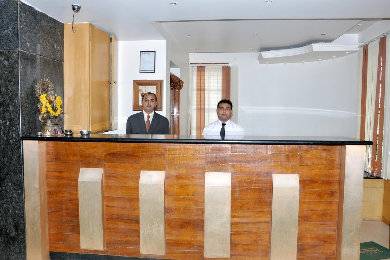 Hotel Rajsangam International Badami Εξωτερικό φωτογραφία