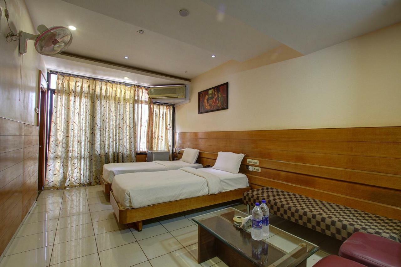 Hotel Rajsangam International Badami Εξωτερικό φωτογραφία