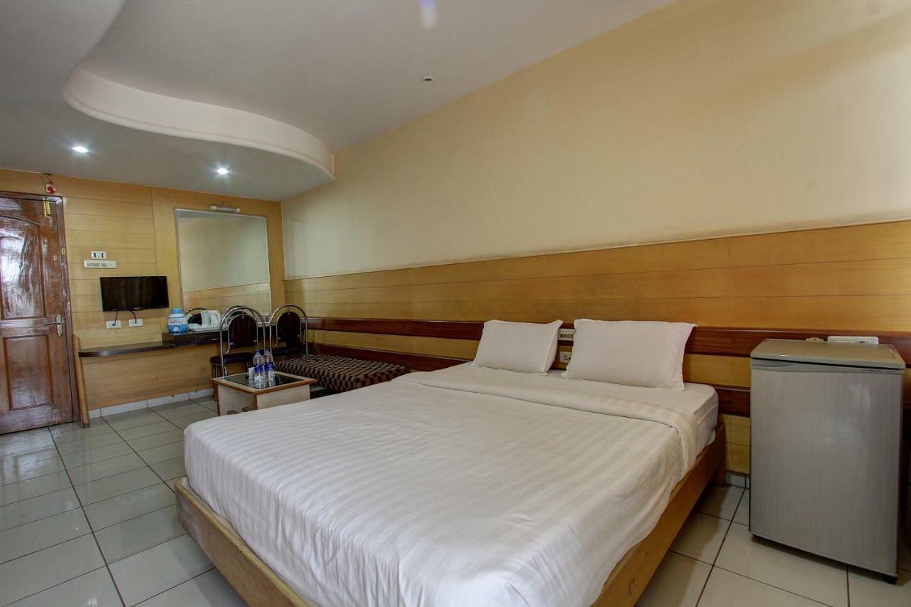 Hotel Rajsangam International Badami Εξωτερικό φωτογραφία
