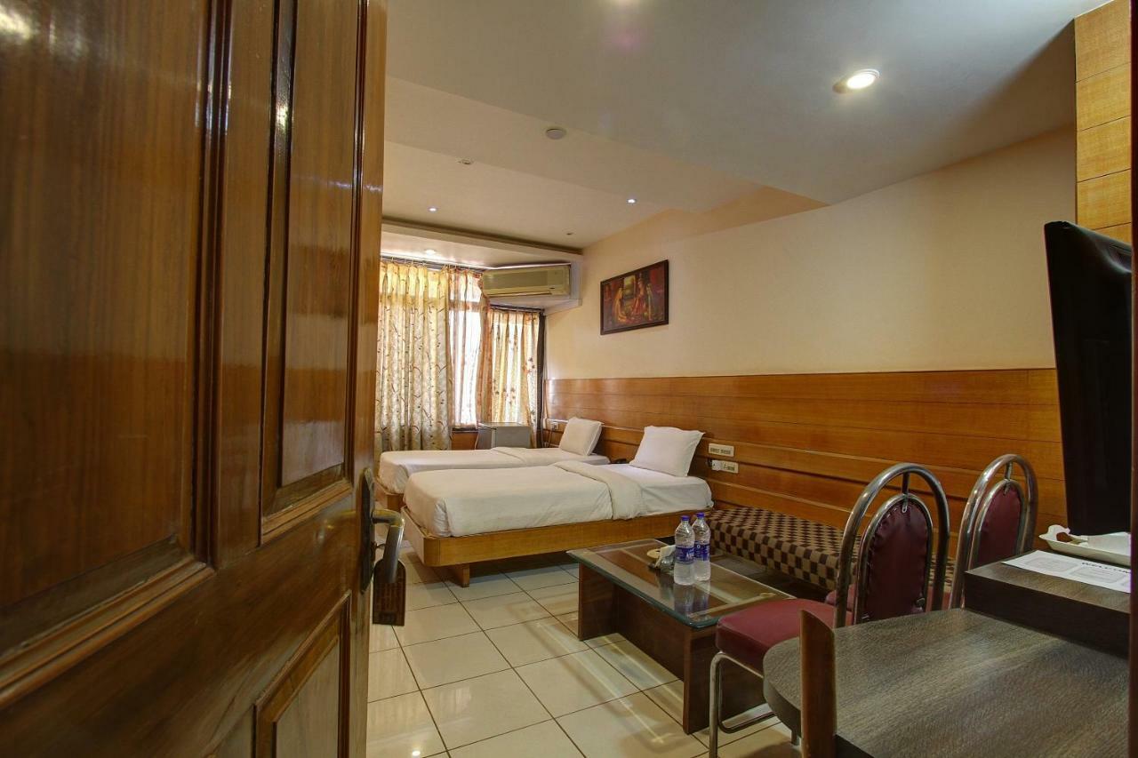 Hotel Rajsangam International Badami Εξωτερικό φωτογραφία