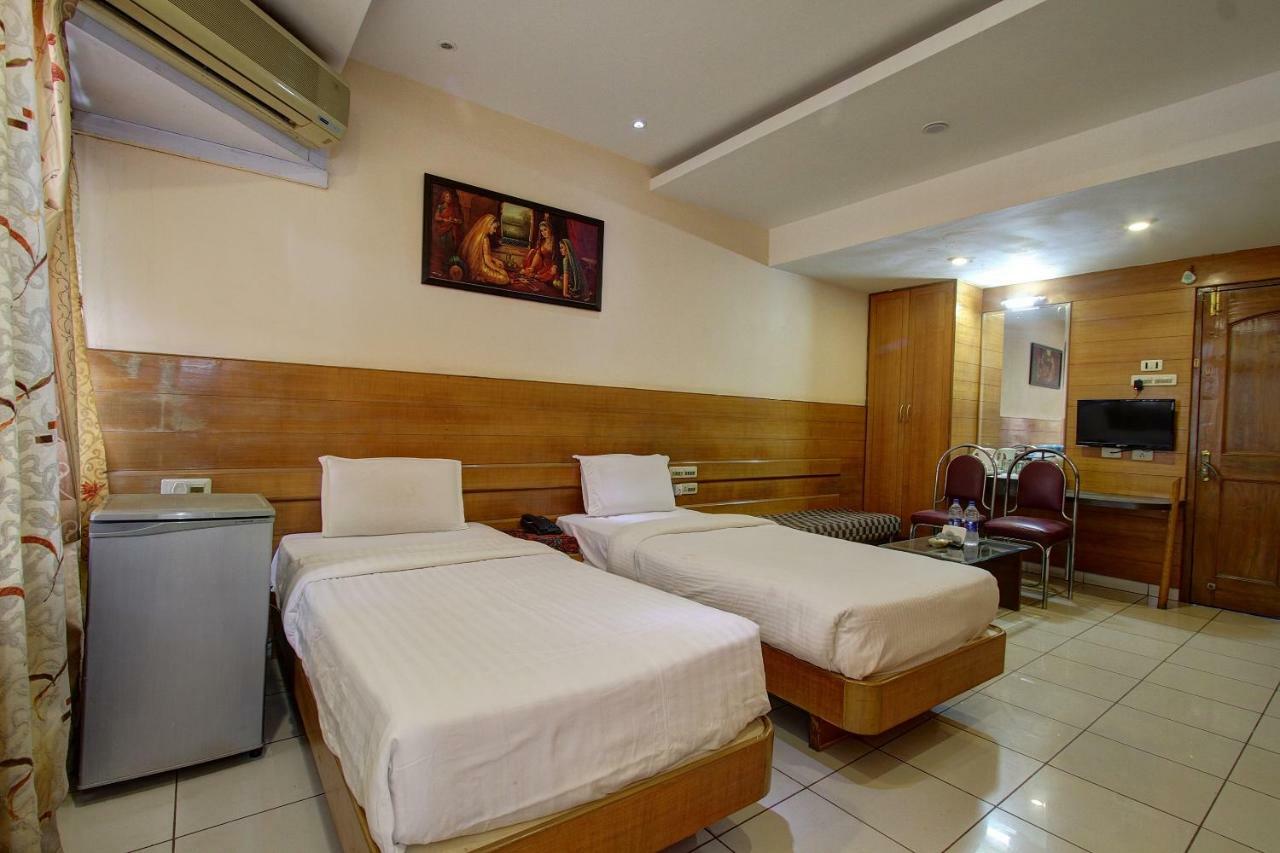 Hotel Rajsangam International Badami Εξωτερικό φωτογραφία