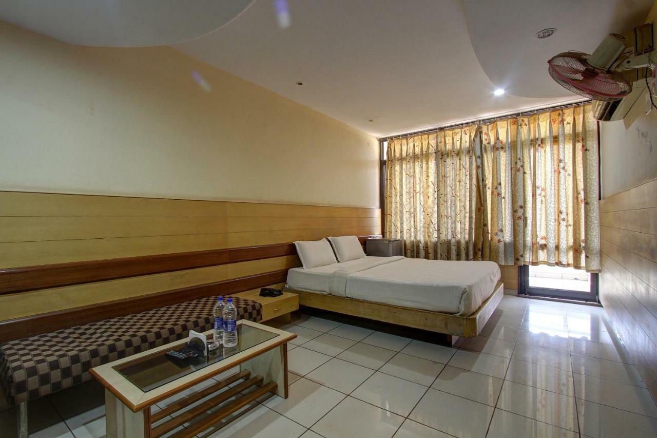 Hotel Rajsangam International Badami Εξωτερικό φωτογραφία